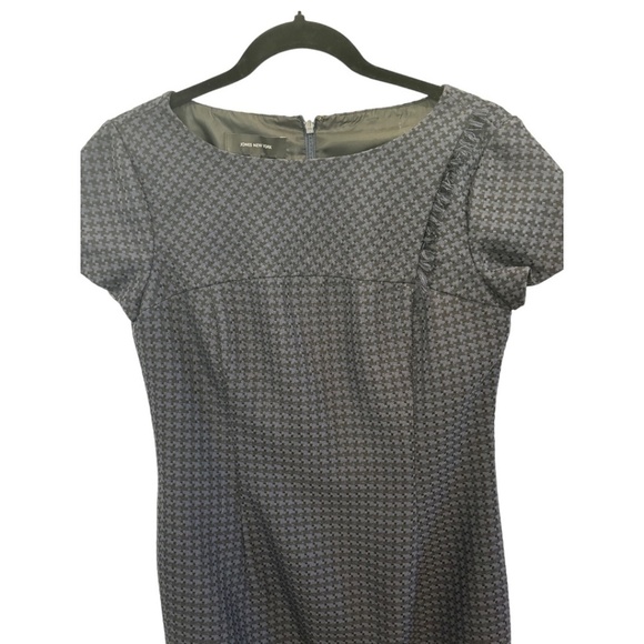 JONES NEW YORK Sheath Dress Black & Gray Short Sleeve Back Zip Houndstooth Sz 6 - Picture 4 of 4